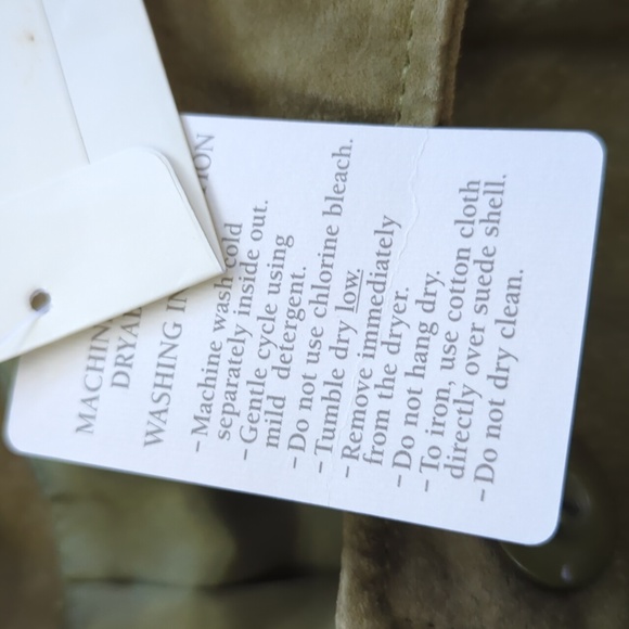 100% Leather Coat - Picture 8 of 12